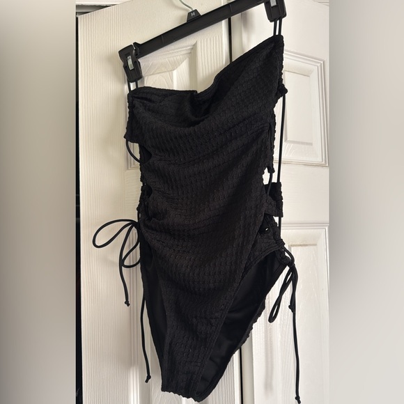 Black Ruched One-Piece Swimsuit - Picture 1 of 2